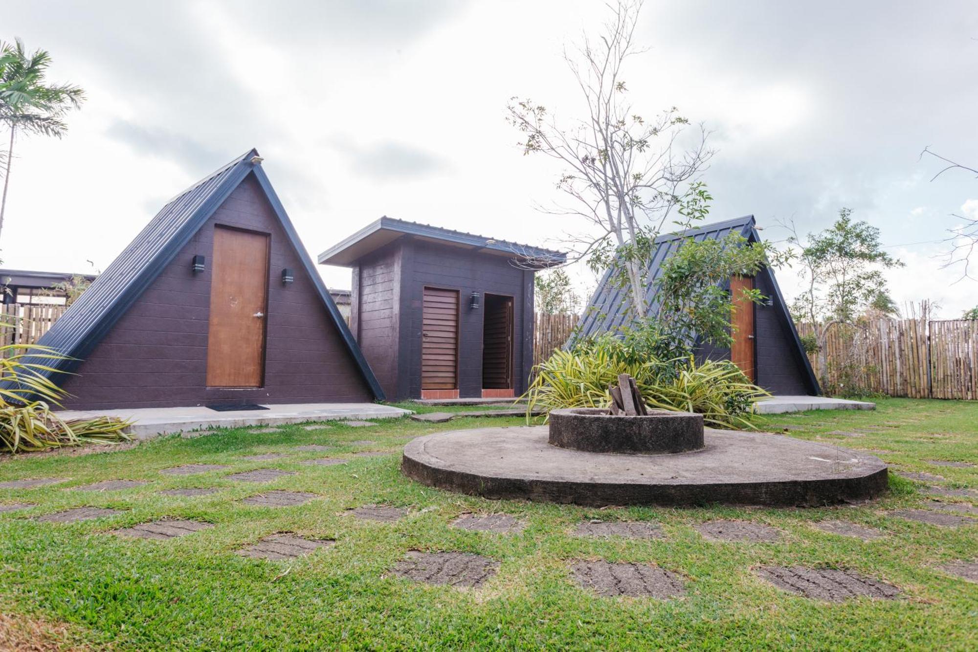 Lumban Spacio Caliraya Bed & Breakfast מראה חיצוני תמונה