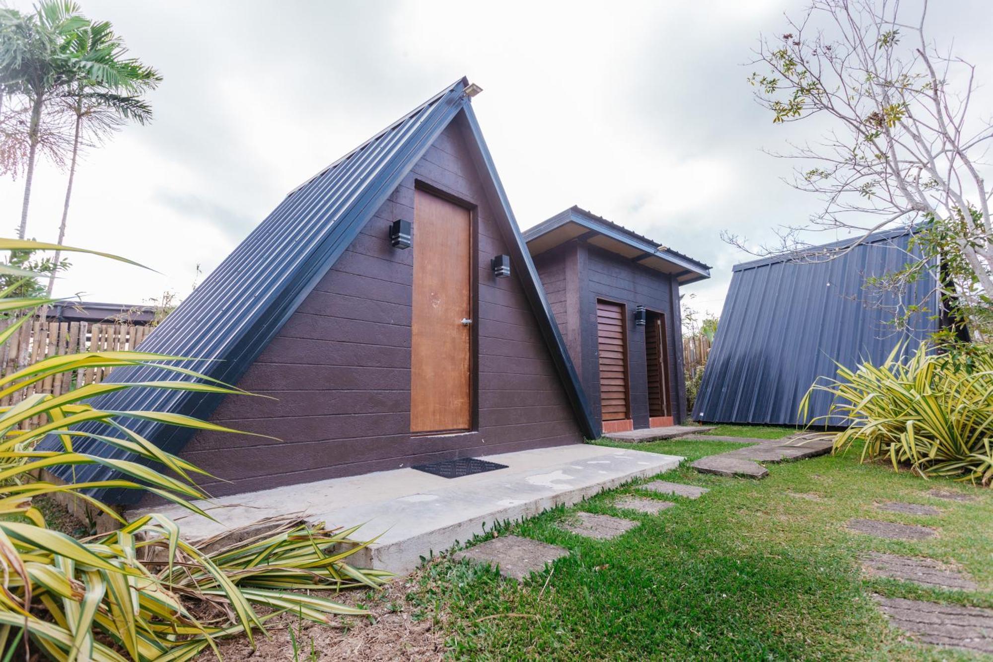 Lumban Spacio Caliraya Bed & Breakfast מראה חיצוני תמונה