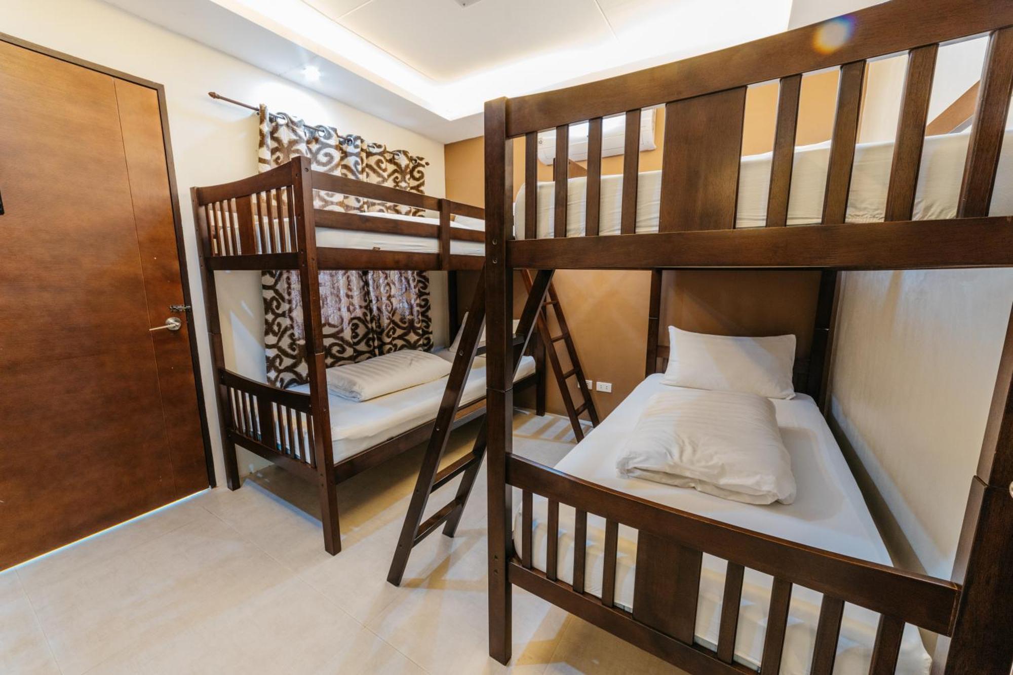 Lumban Spacio Caliraya Bed & Breakfast מראה חיצוני תמונה