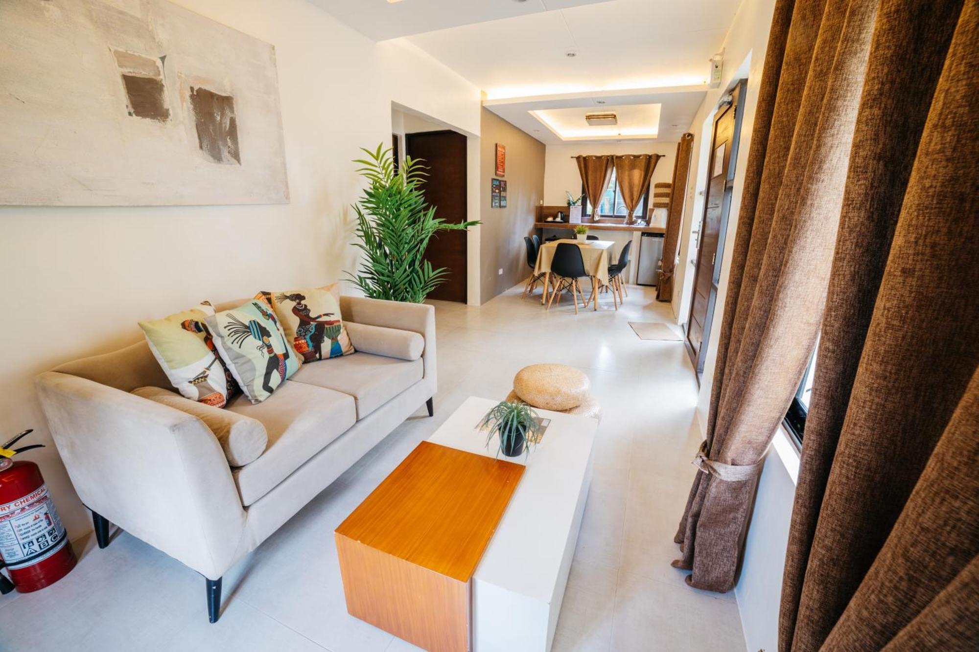 Lumban Spacio Caliraya Bed & Breakfast מראה חיצוני תמונה